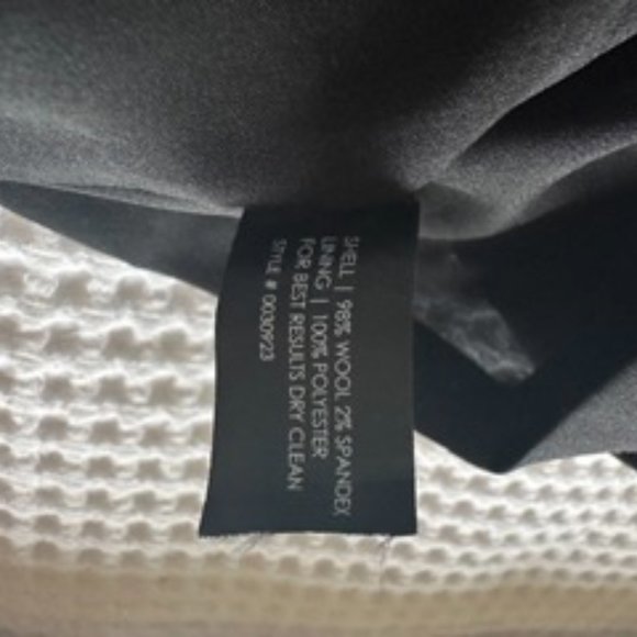 Club Monaco black skirt - Picture 4 of 6